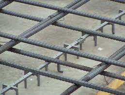 Illustration of slab bolsters supporting concrete slab