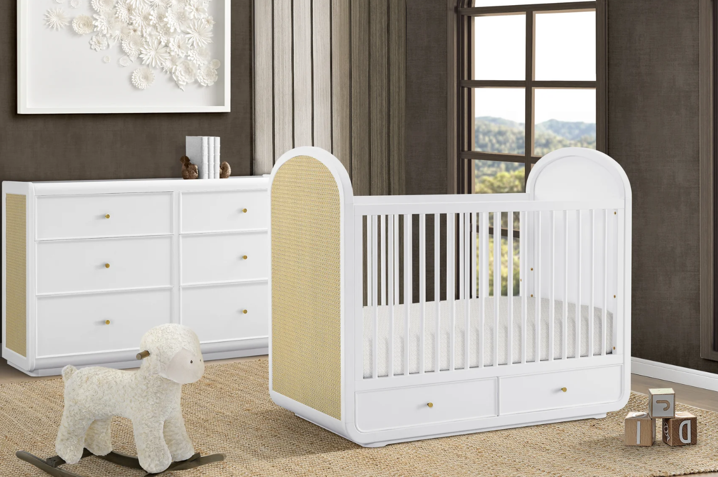 BELLINI Aspen 4-in-1 Convertible Crib with Underdrawer