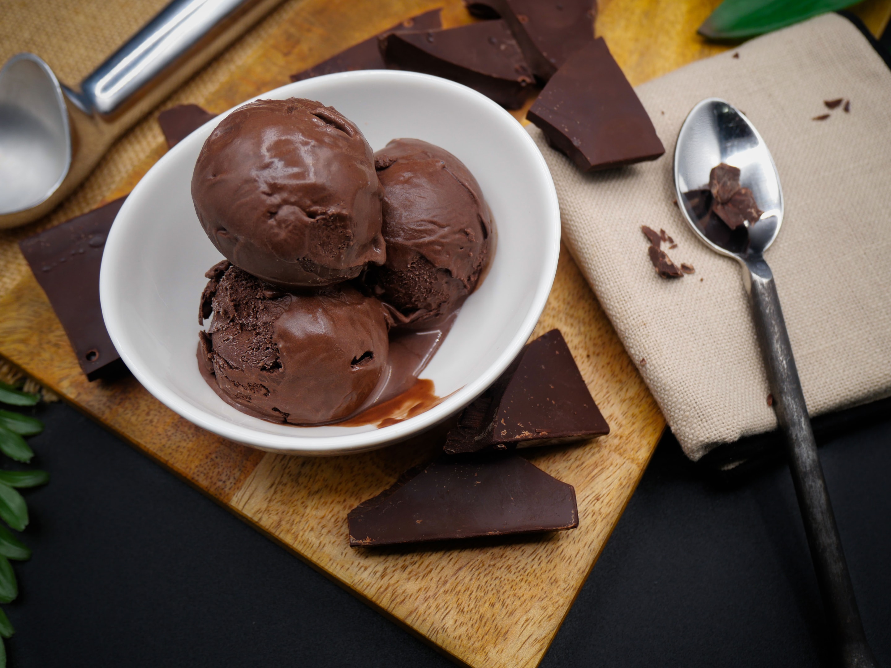 dark chocolate ice cream, chocolate ice cream, dark chocolate, chocolate flavor, ice cream, dark chocolate ice, chocolate, cocoa