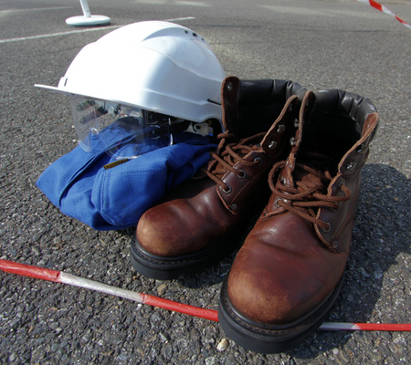 Construction workers steel toe boots