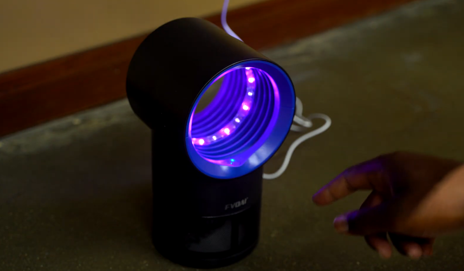 indoor test of the FVOAI bug zapper