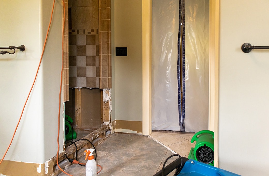 Ensuring indoor air quality during restoration services.