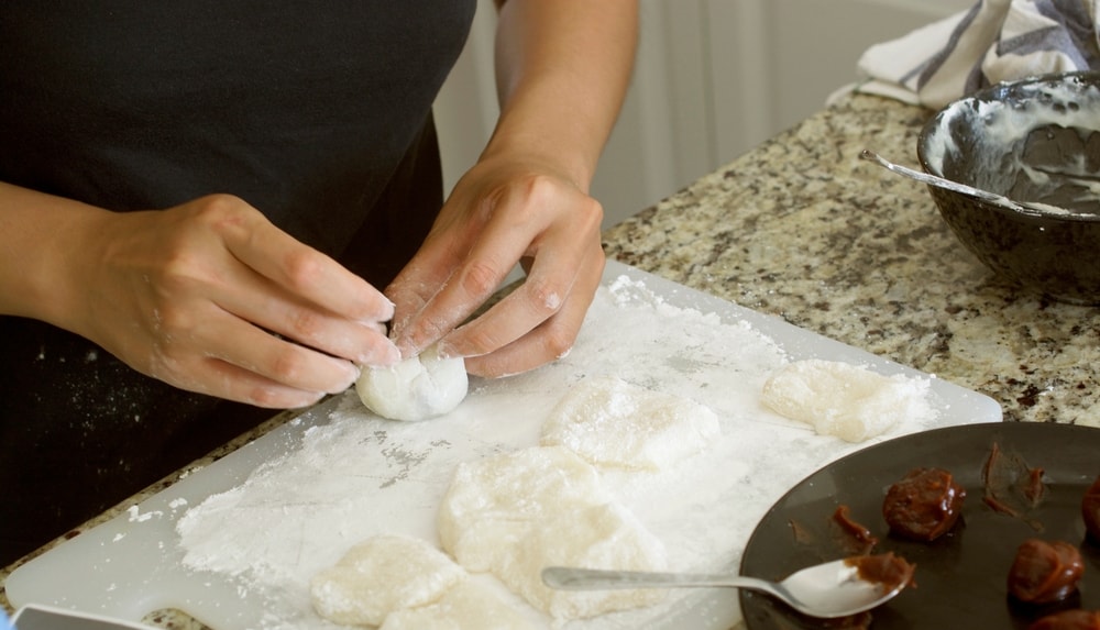 Making mochi from dough