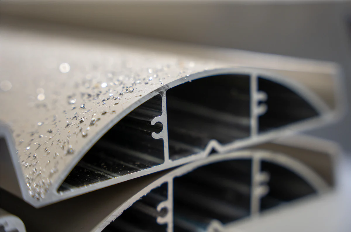 A picture of a piece from an aluminum pergola kit