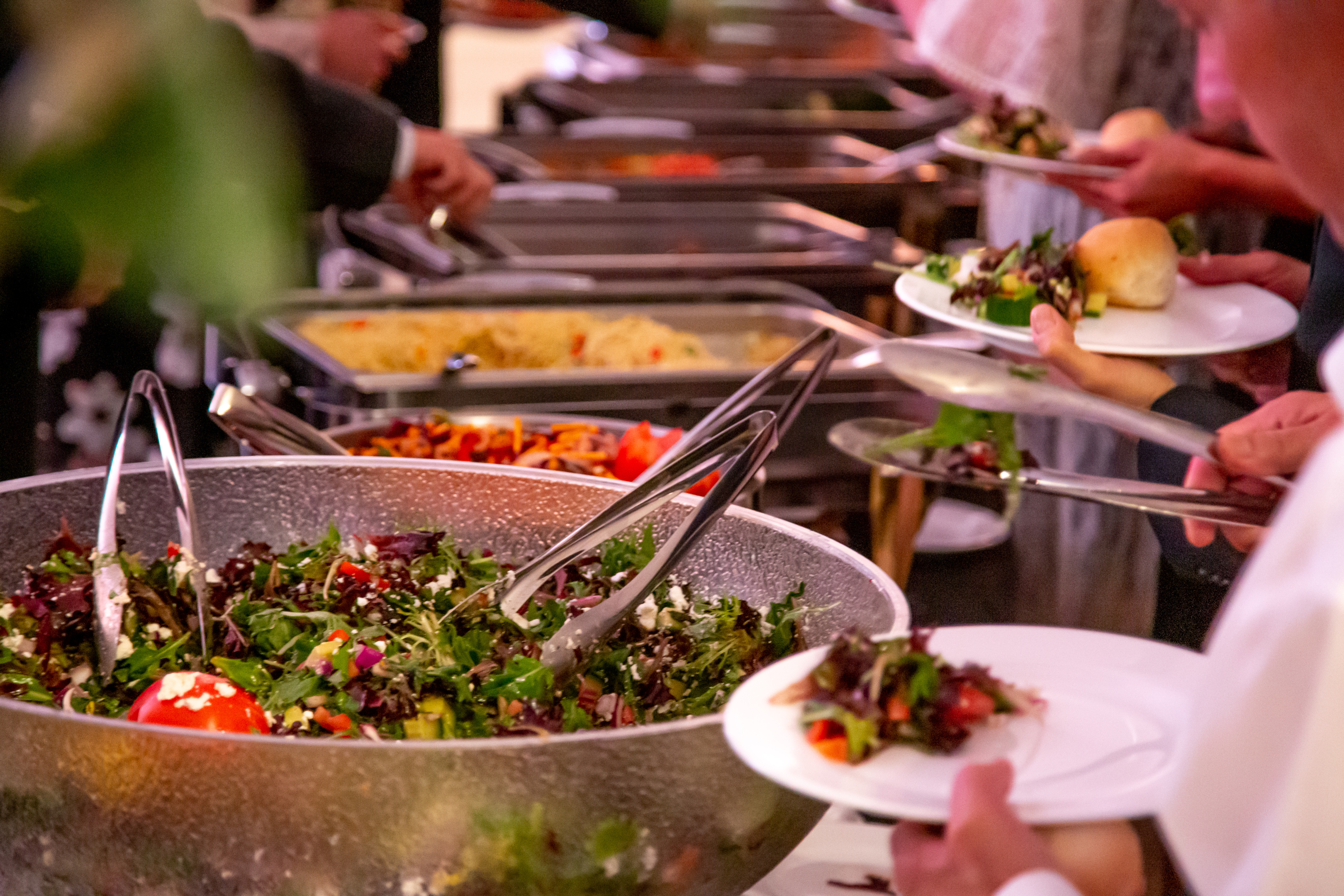 Party Self-Service (Shutterstock)