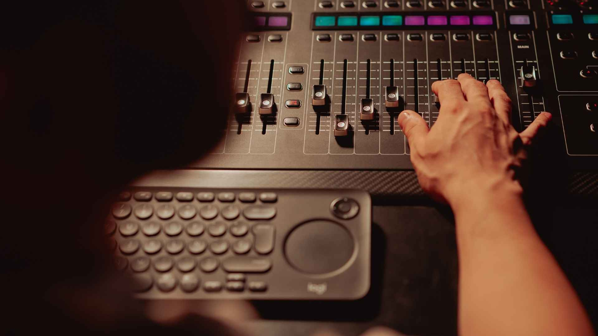 Audio mixer