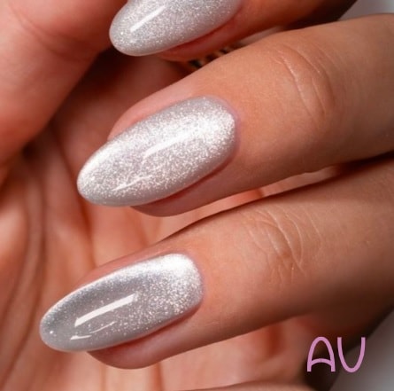 unghie di velluto bianche 