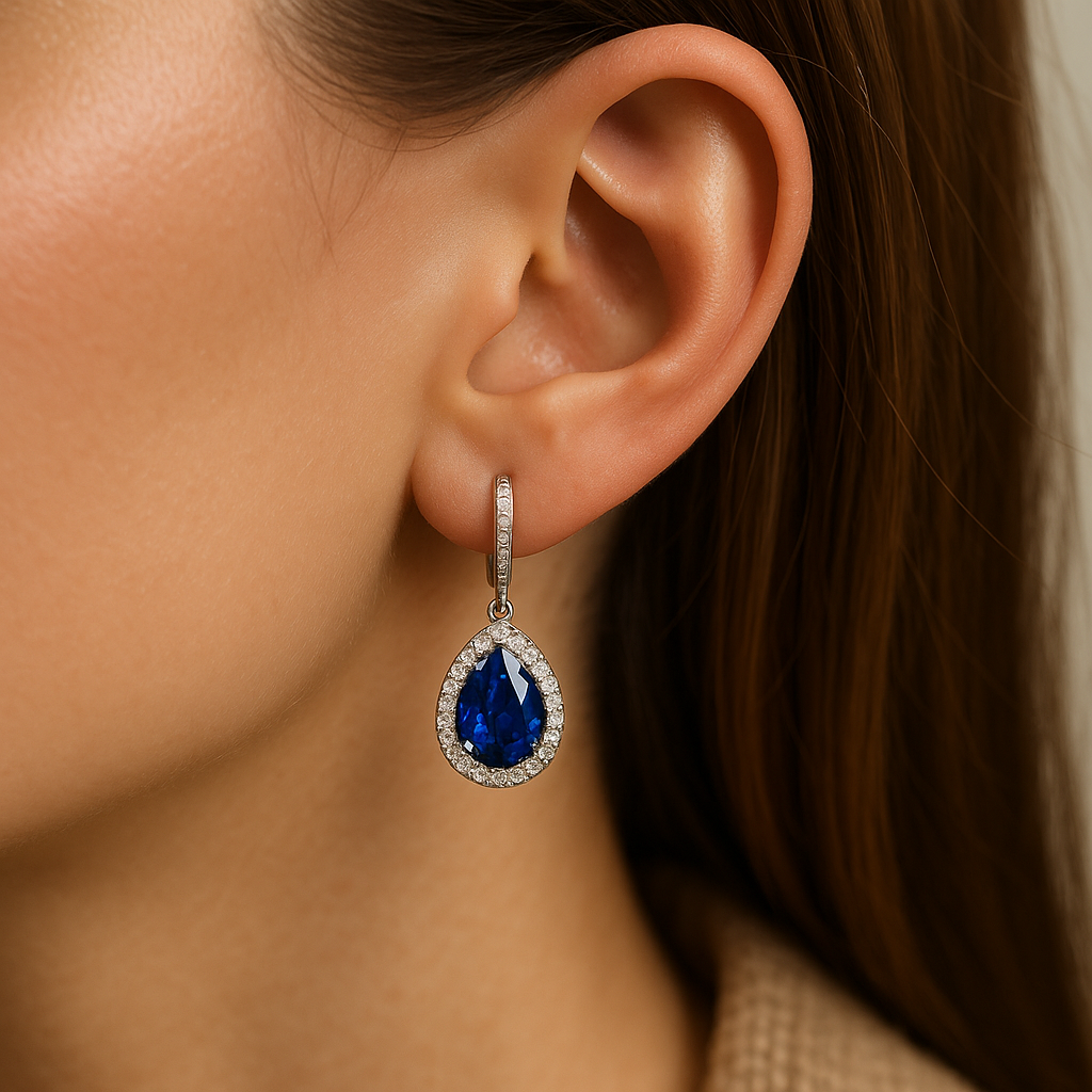 Moteriški auskarai su mėlynais safyrais