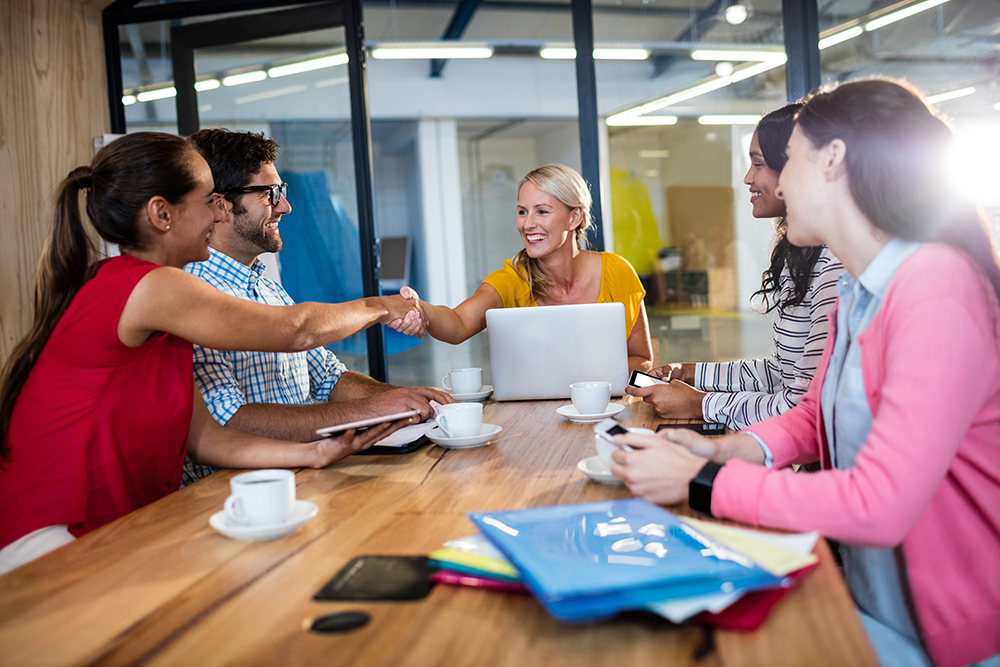 Avant un engagement digital nous aimons se rencontrer en personne pour commencer la collaboration sur de bonne bases