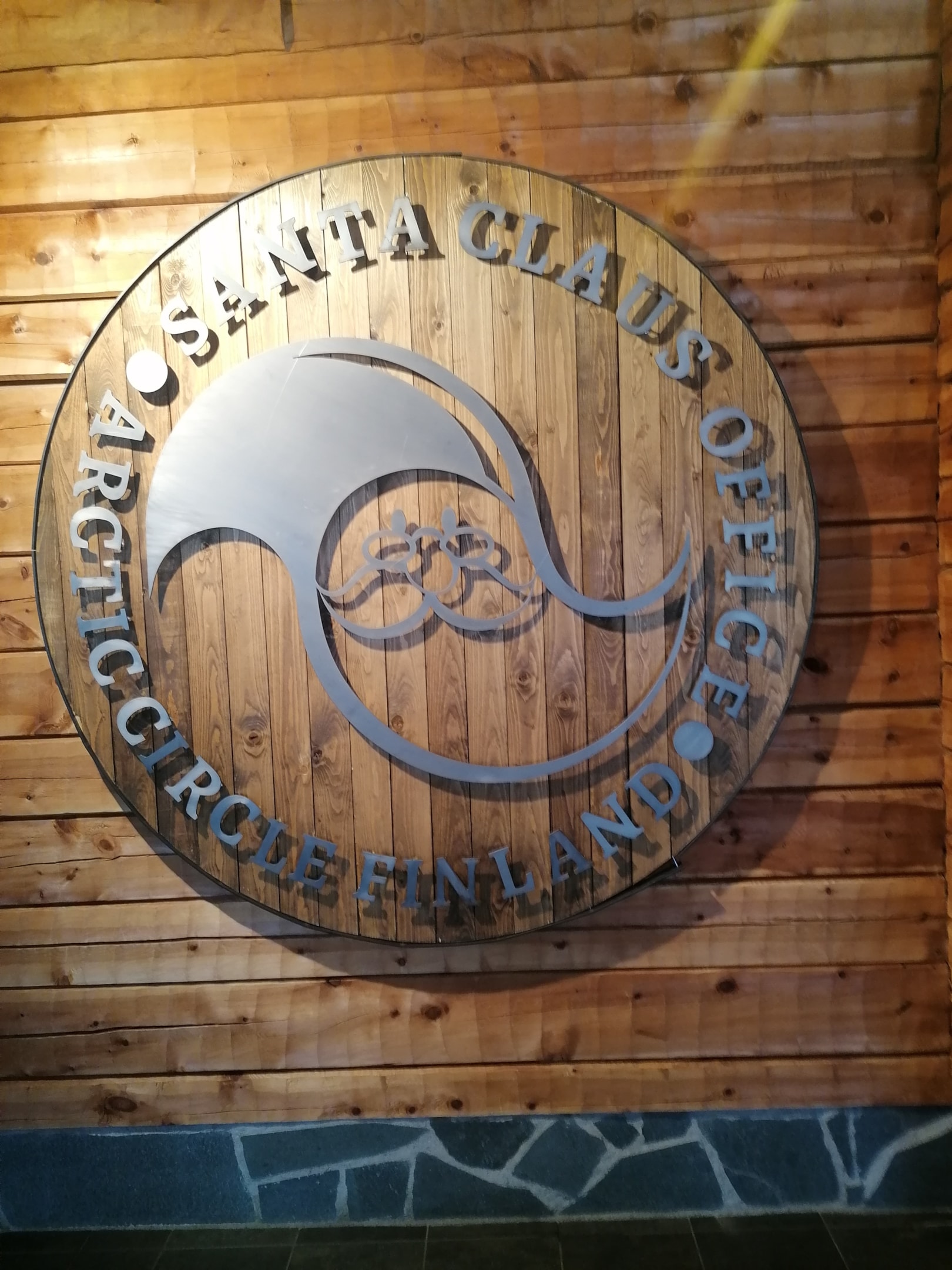 Das Bild zeigt das Logo vom Santa Claus Office