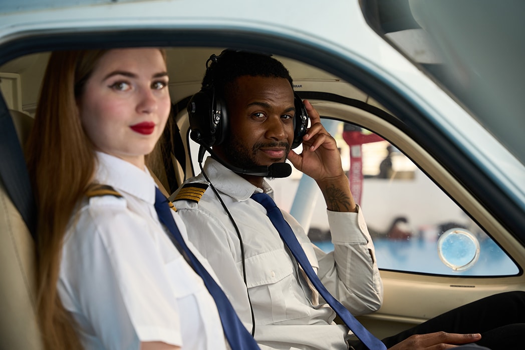aviation headset for pilot communication and noise reduction