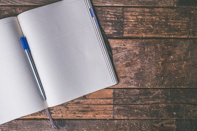 esercizi di scrittura creativa, penna, pagina bianca