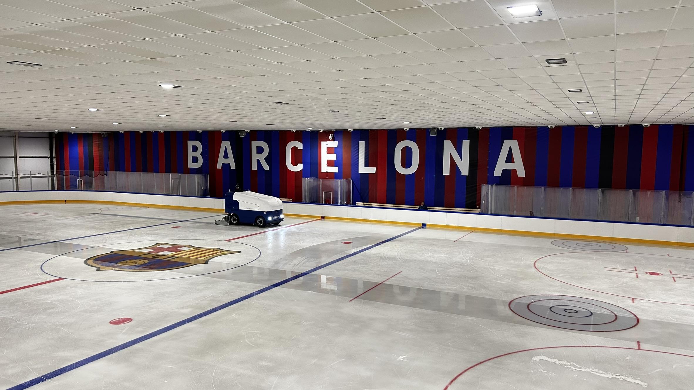 Zamboni dweilmachine op de FC Barcelona ijsbaan