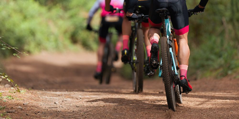 The Best Adirondack Vacation Rentals for Large Families and Groups of 10 or More! 6 Cycling Adventures Near Lake George Village