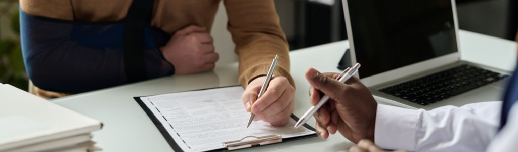 An experienced personal injury attorney in California discusses important timelines with an accident victim.