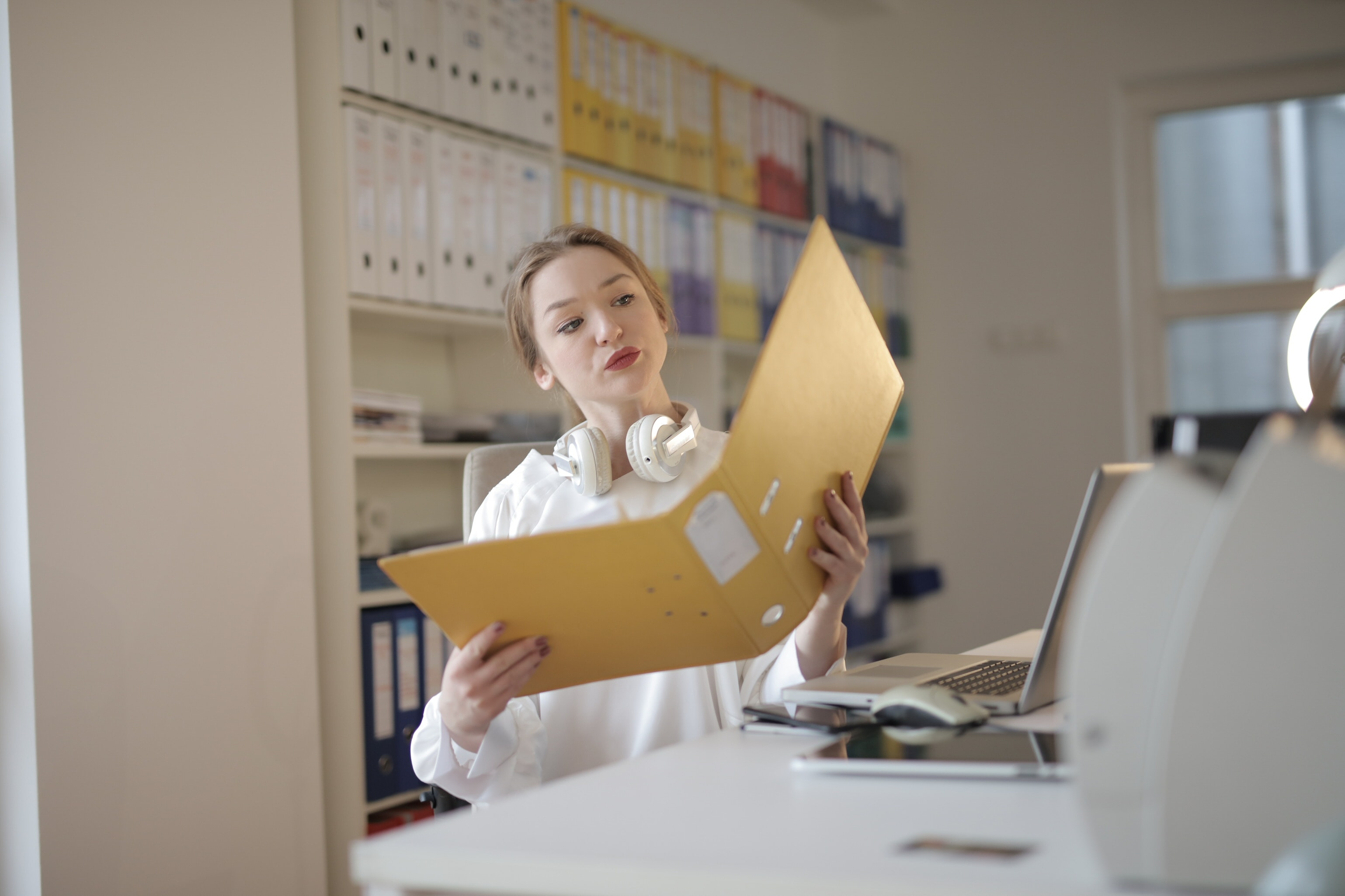 virtual assistant helping with data entry, scheduling meetings and phone calls