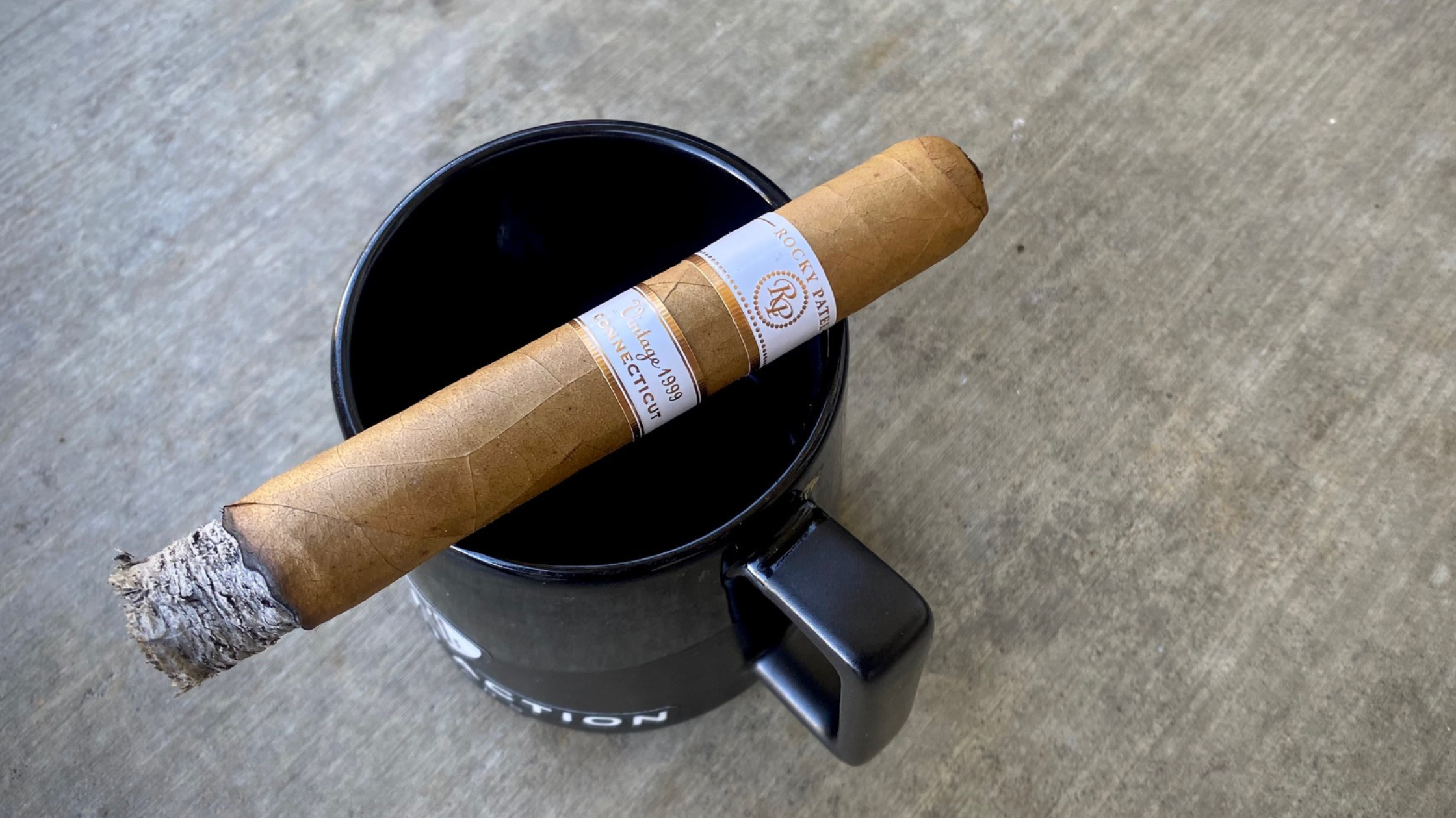 Rocky Patel Vintage 1999 Second Third