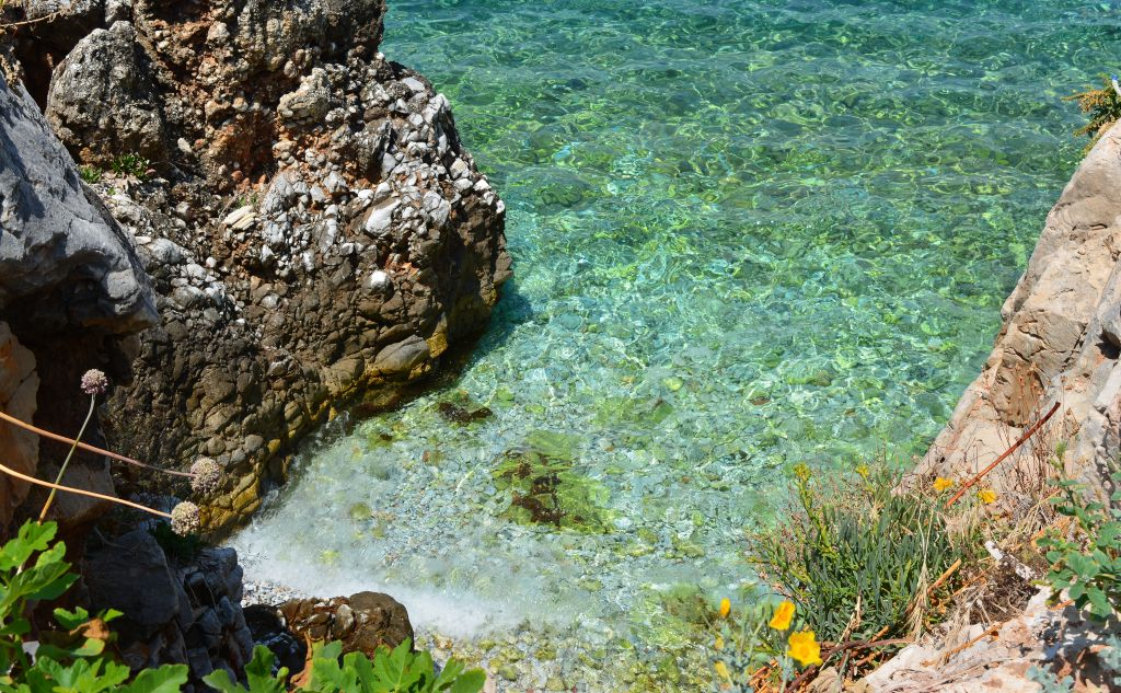 16 Best Beaches in the Peloponnese 1 Unspoilt beaches and waters of the Peloponnese, Greece
