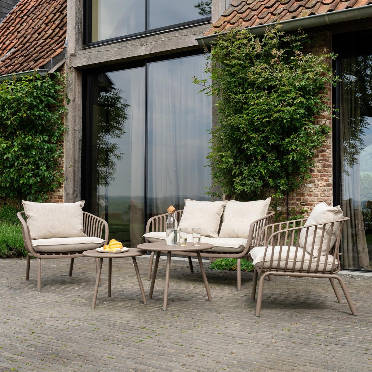 salon de jardin en résine et acier taupe résistant aux intempéries MARINA Wilsa Garden