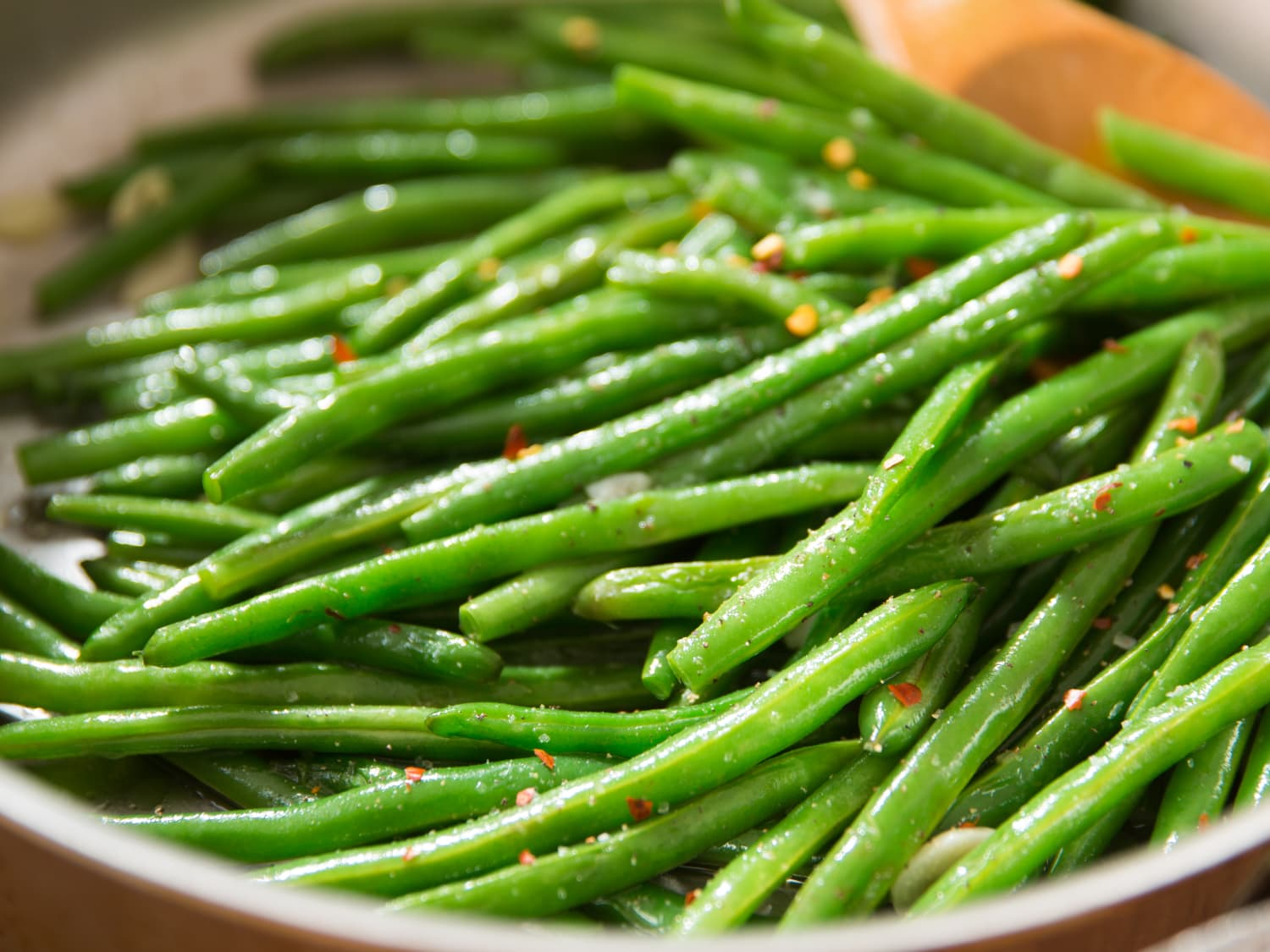 Butter Garlic Green Beans - A Flavorful Side Spiced with Red Pepper Flakes to Accompany Your Brisket