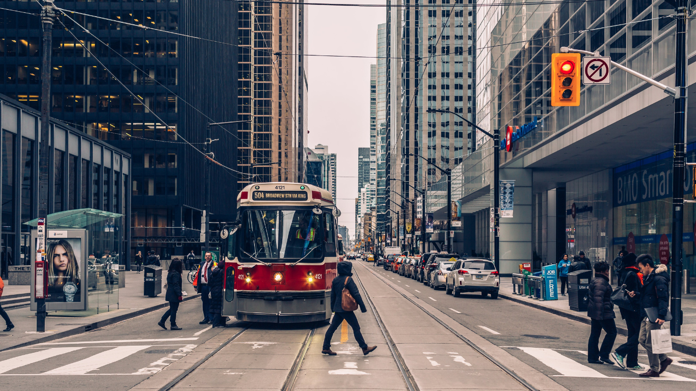 Toronto Streetcar Downtown - Picture by Sasaran Oltenau's Images on Canva https://www.canva.com/photos/MAEy5RZFbqw/