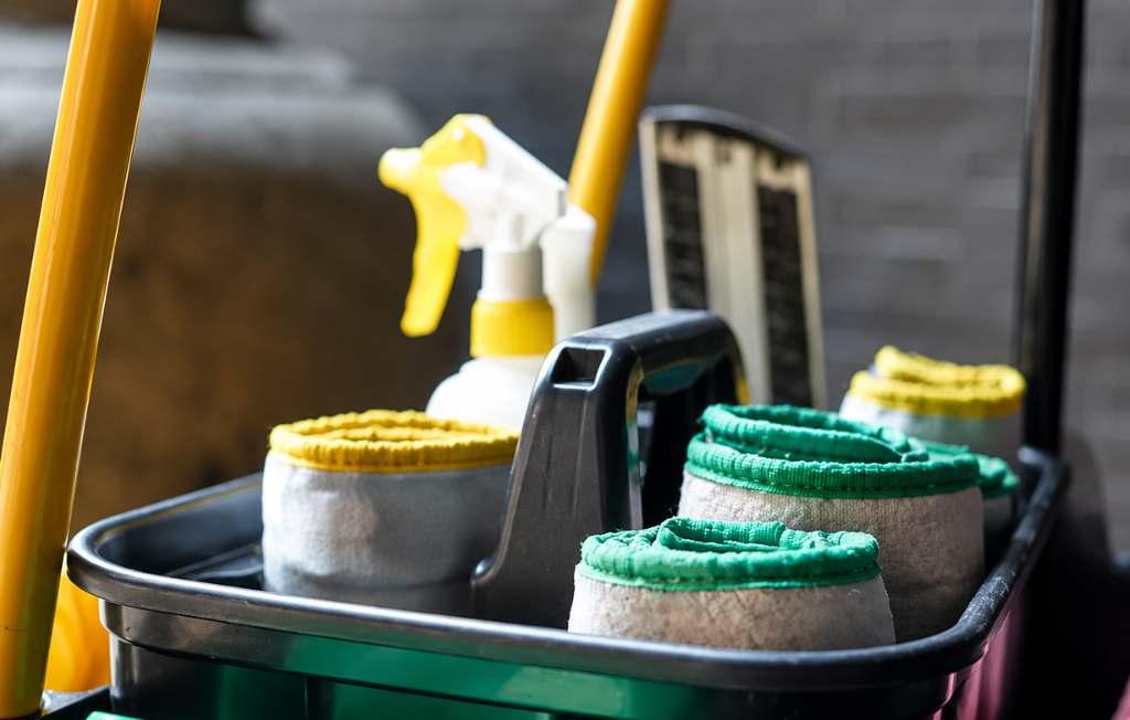 Hotel cleaning cart