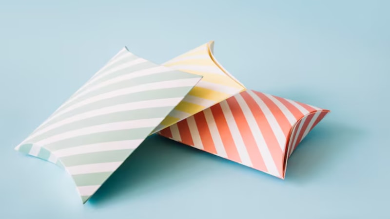 Corrugated pillow boxes