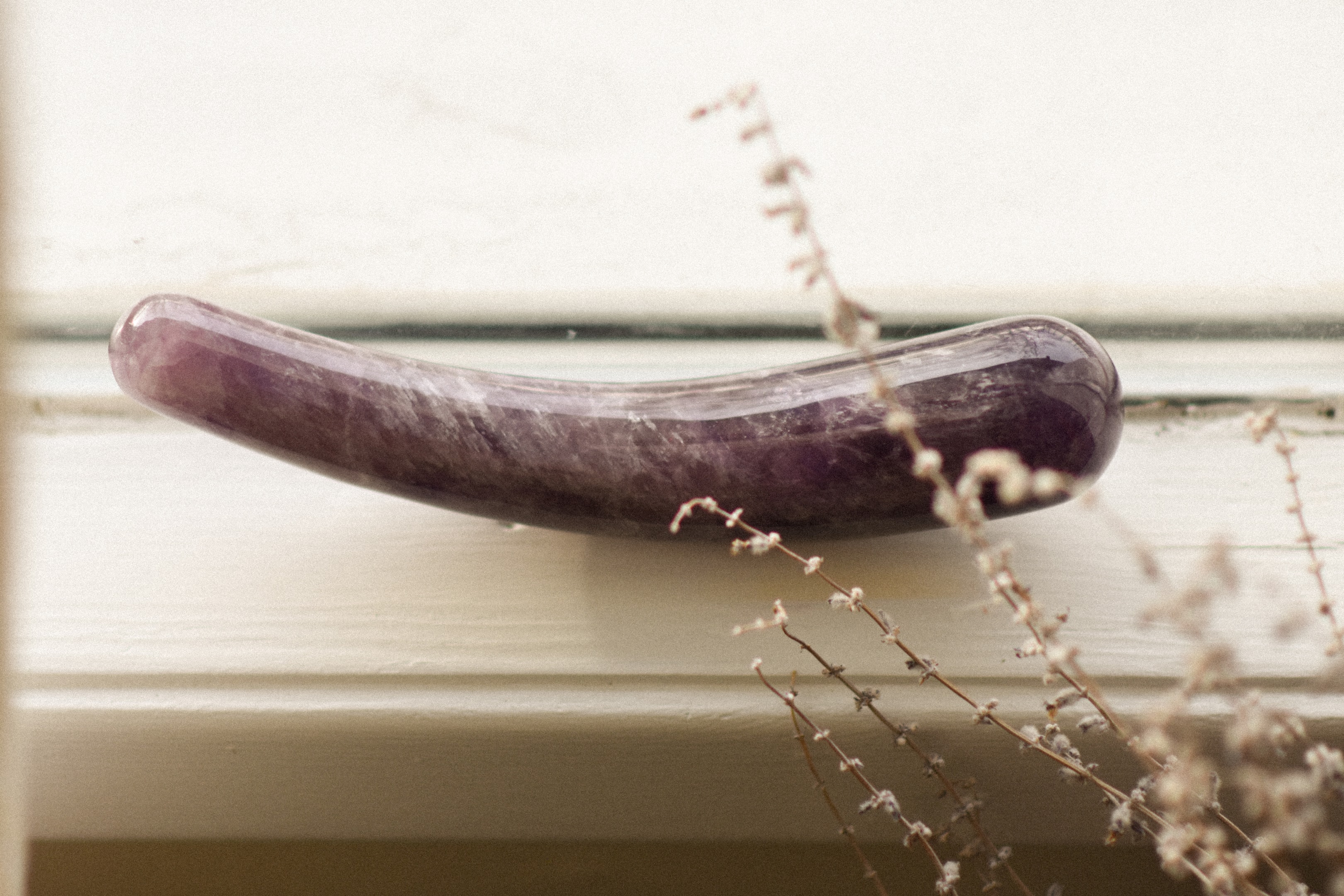 Amethyst healing stones