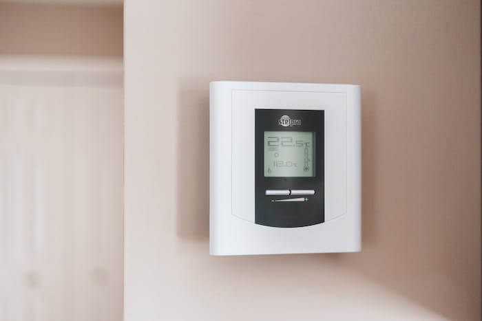 Los termostatos remotos son otro ejemplo de herramientas de automatización