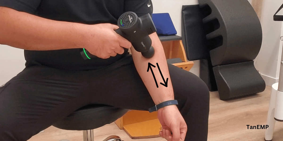 how to use a massage gun on forearm