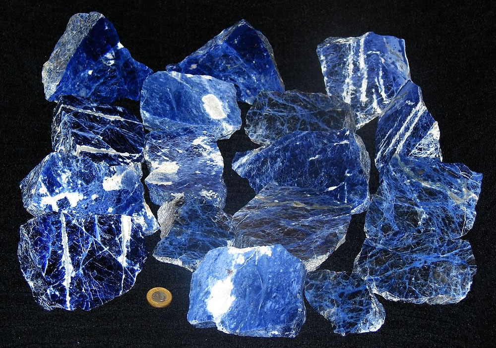 Sodalite Meanings, Properties, and Uses - CrystalStones.com