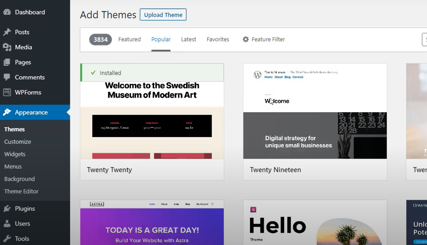 Choose a free WordPress theme