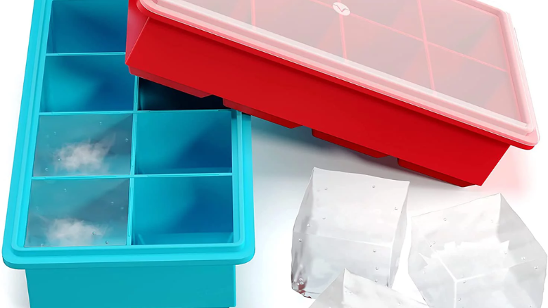 large ice cubes mold with stackable design