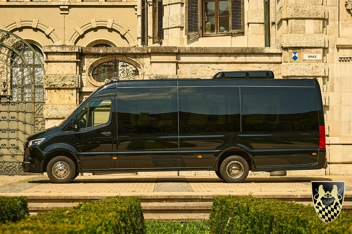 Event Shuttle mit Kleinbussen und Vans für 8 bis 20 Personen 