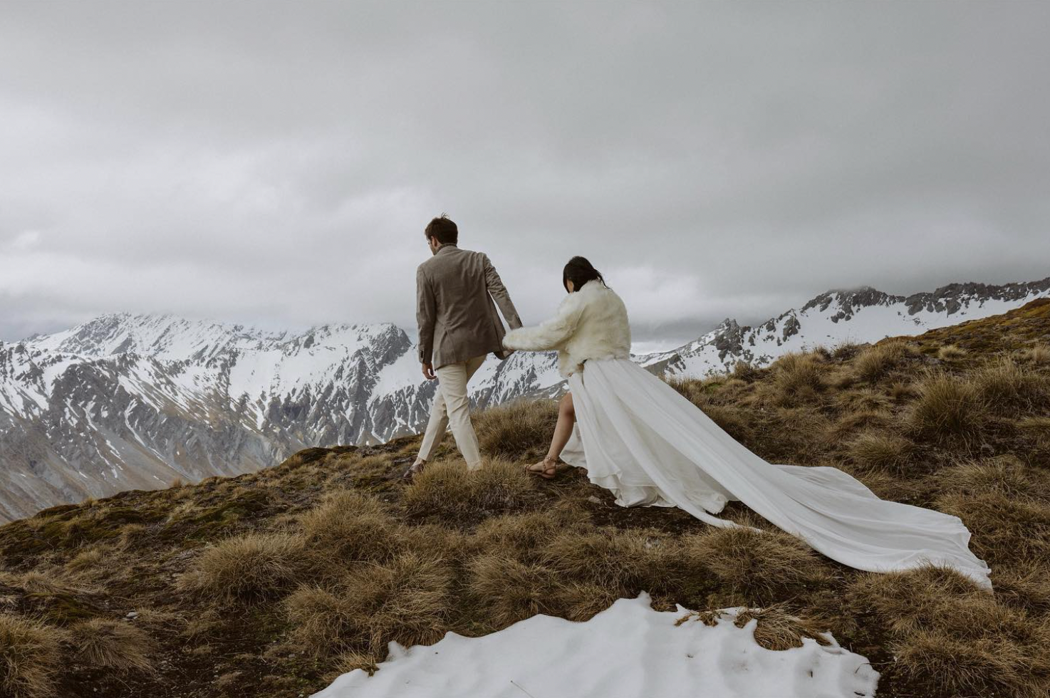 Top 20 New Zealand Wedding Photographers For Your Dream Destination Wedding
