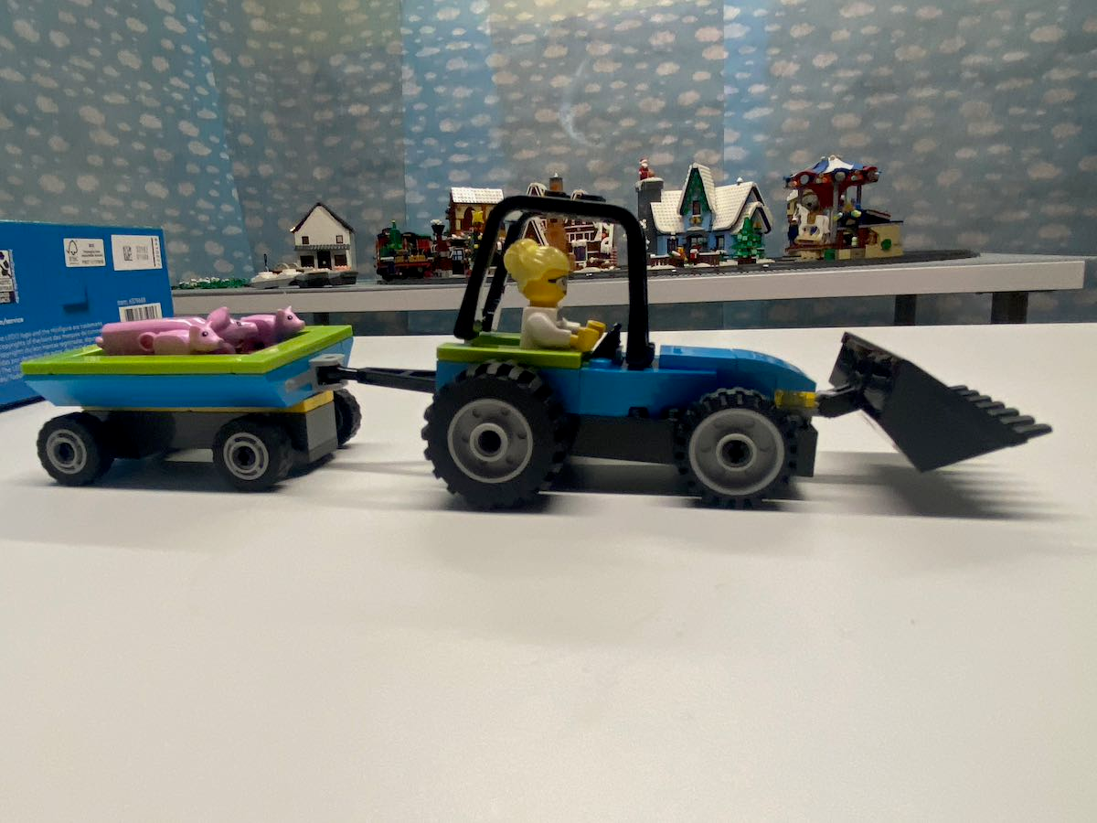 The Tractor in the LEGO Farm set