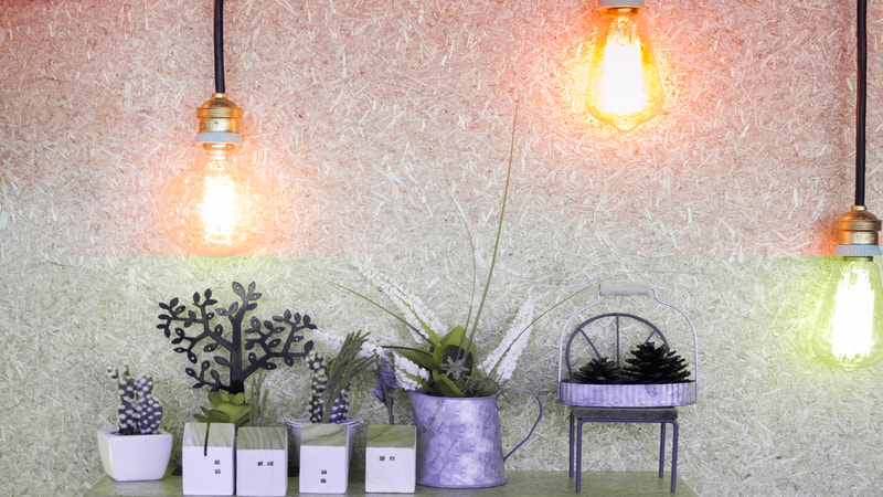 Warm E14 bulbs illuminating decor, highlighting how CRI affects color appearance