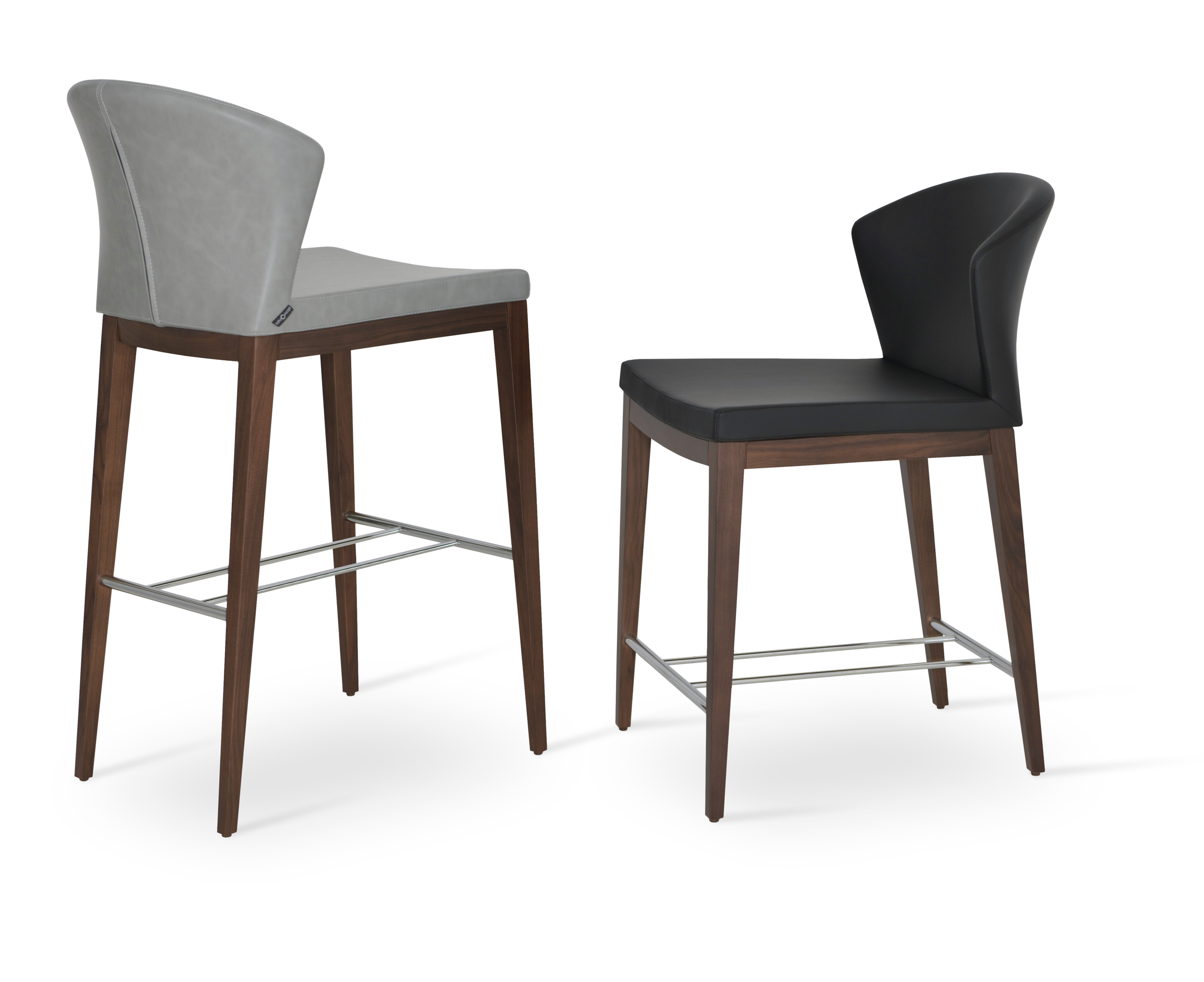 Common materials for bar chairs