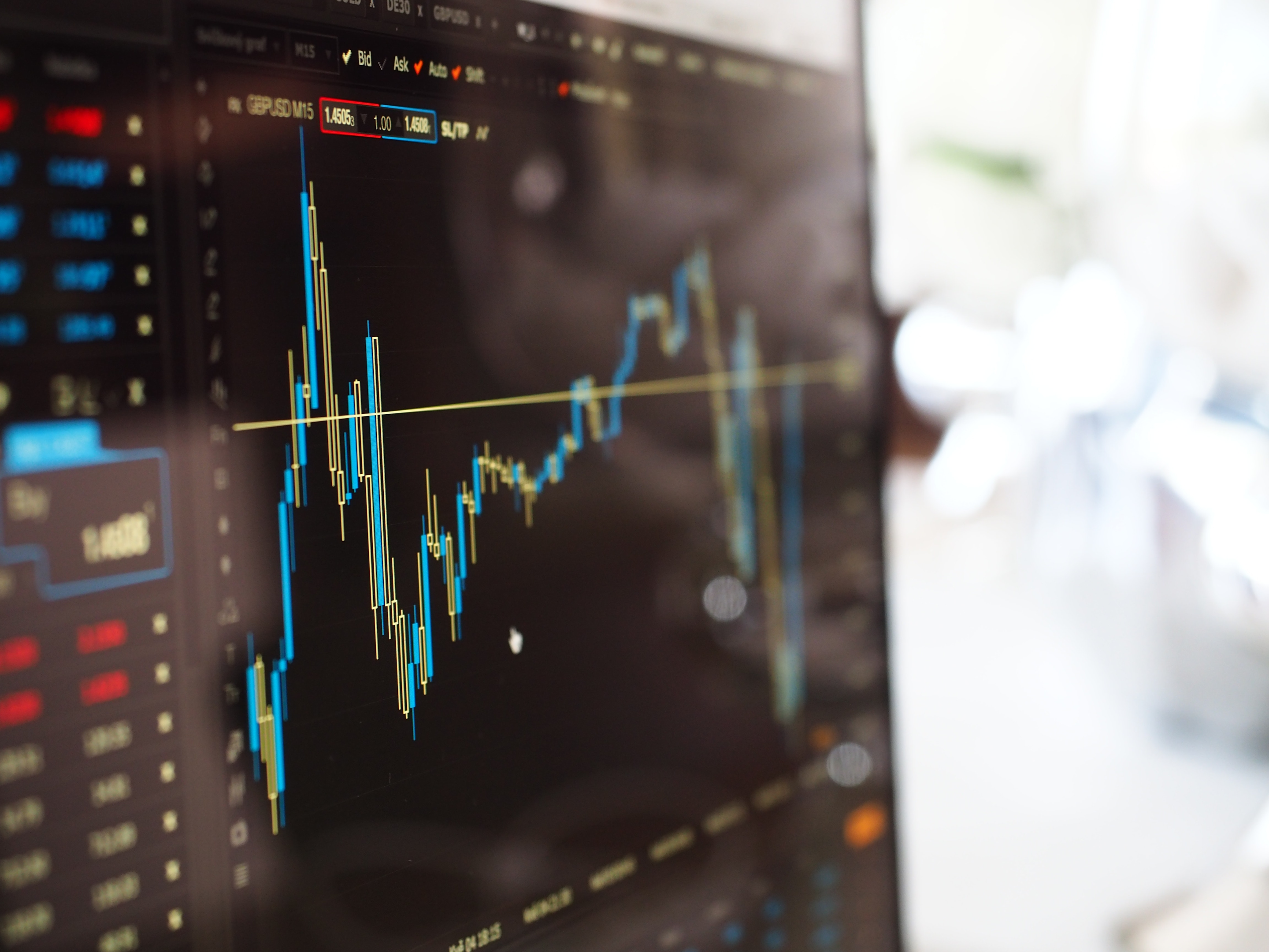 The volatility of the intraday market has caused the big swings observed in the stock market | Photo by energepic.com from Pexels