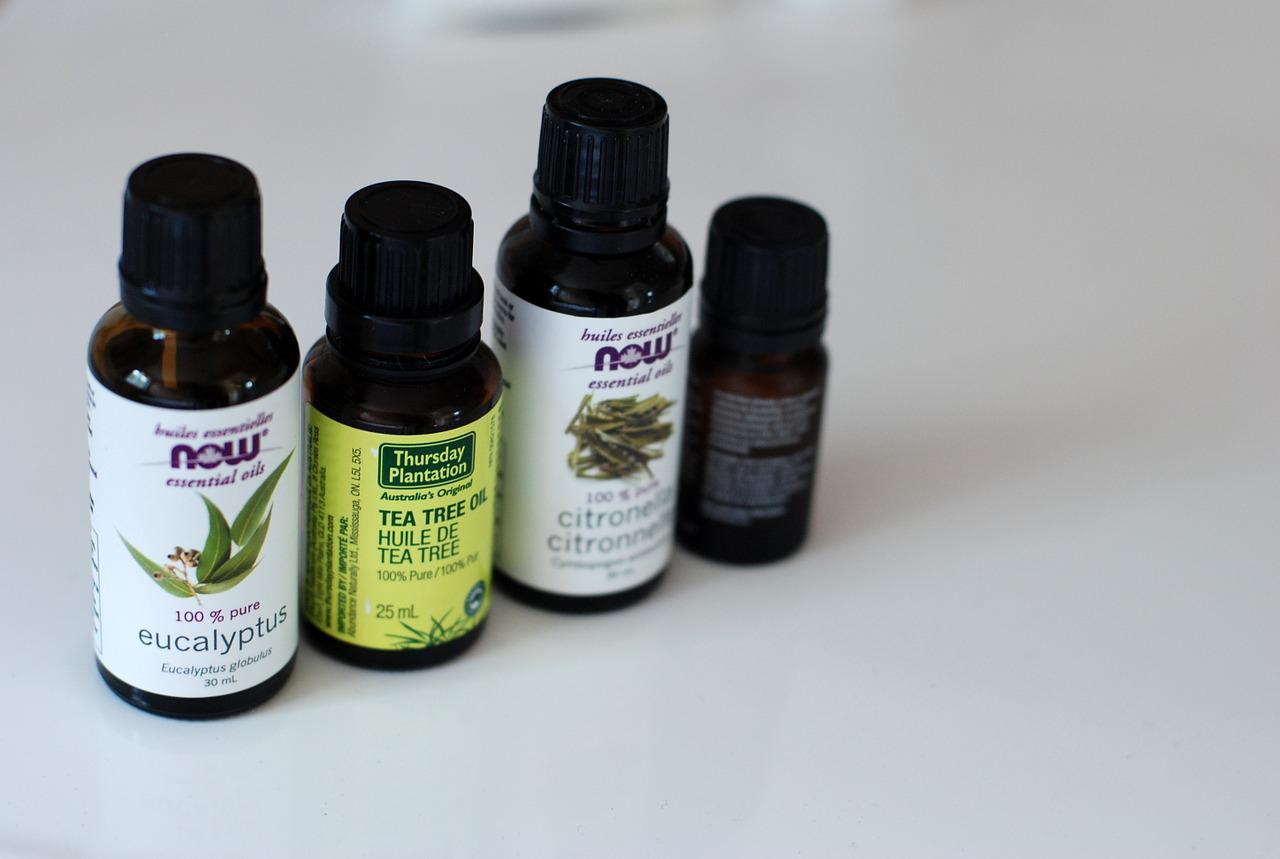 photos of essential oils, tools to get rid of carpenter ants
