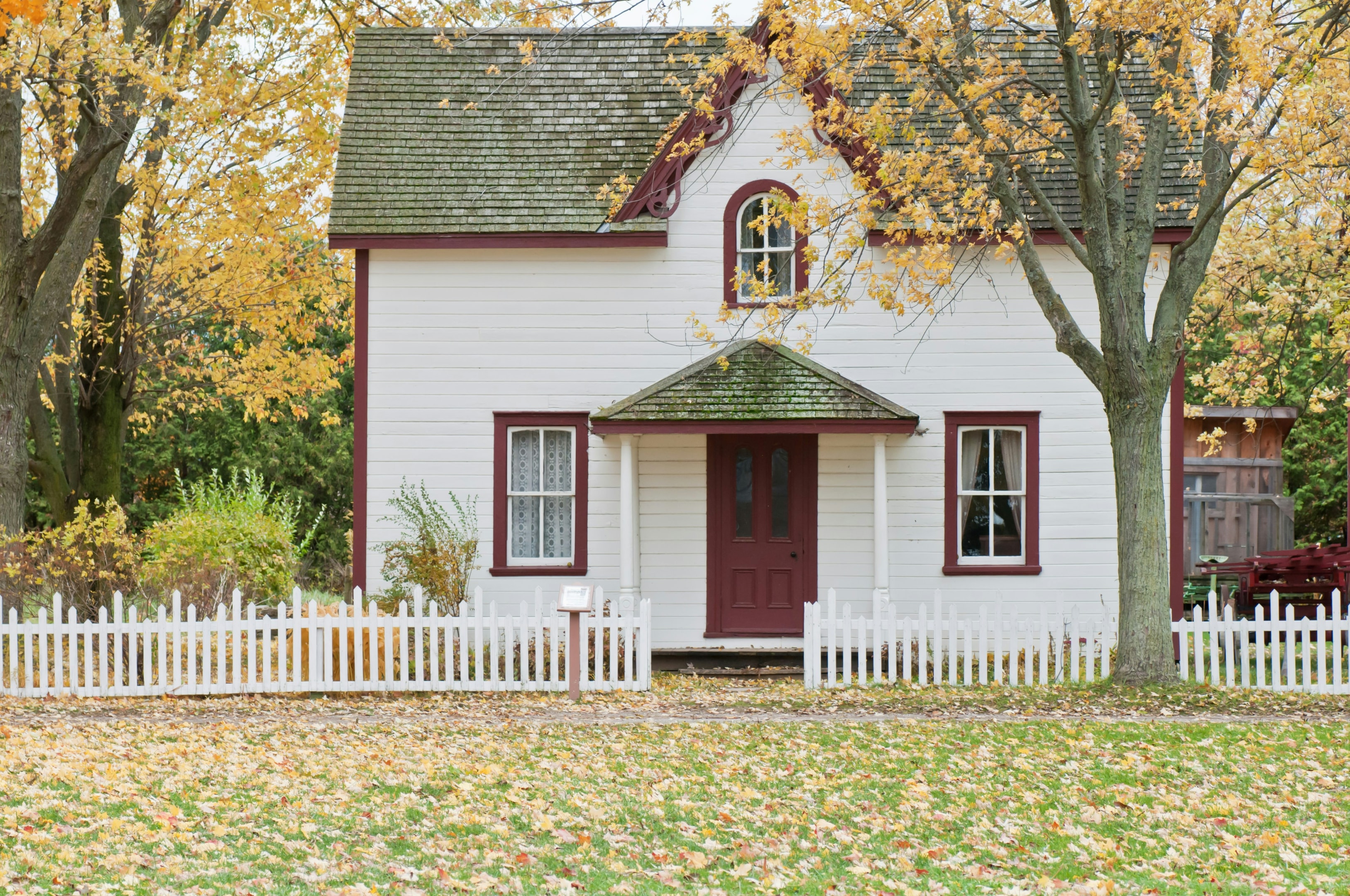 Single family house purchased by real estate investor to help build wealth.