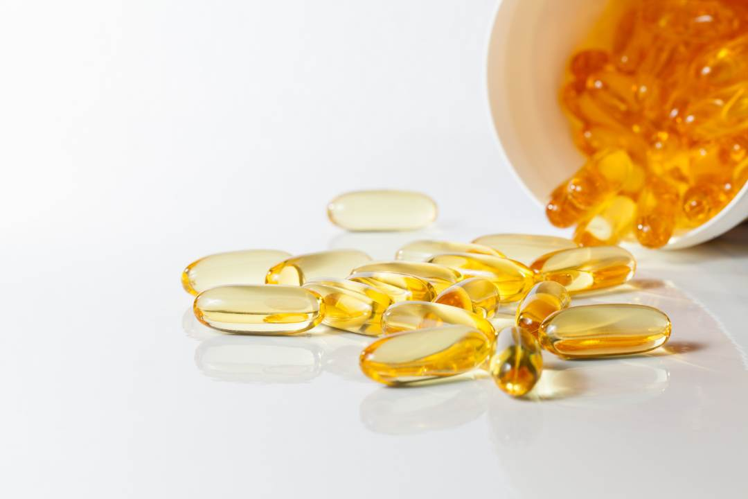 fish oil supplements, foods, omega 3s, soybean oil, dietary supplements, farmed salmon
