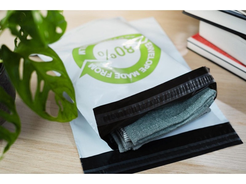 Poly mailer with logo