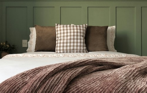Cozy inns are perfect for solo travelers in the off season
