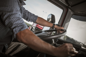 Who can be held liable for a trucking accident