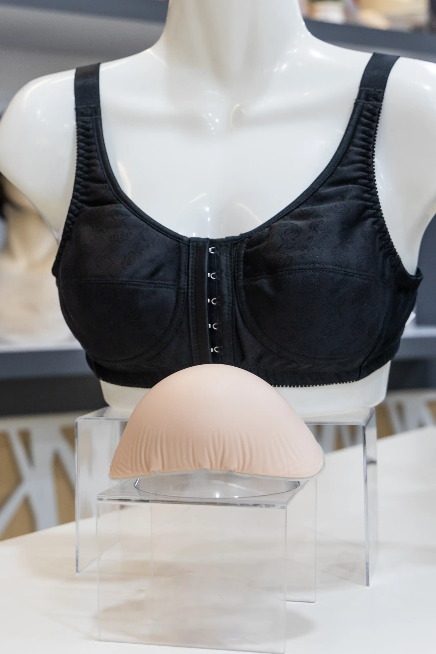 se-sentir-confiant-et-porter-les-meilleurs-swimsuits-post-mastectomie
