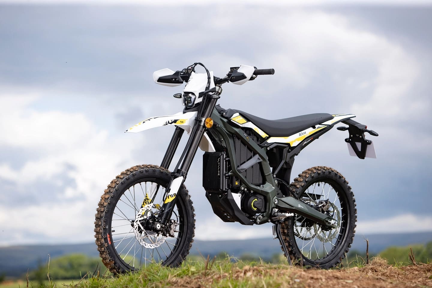 wypozyczalnia-motocykli-elektrycznych