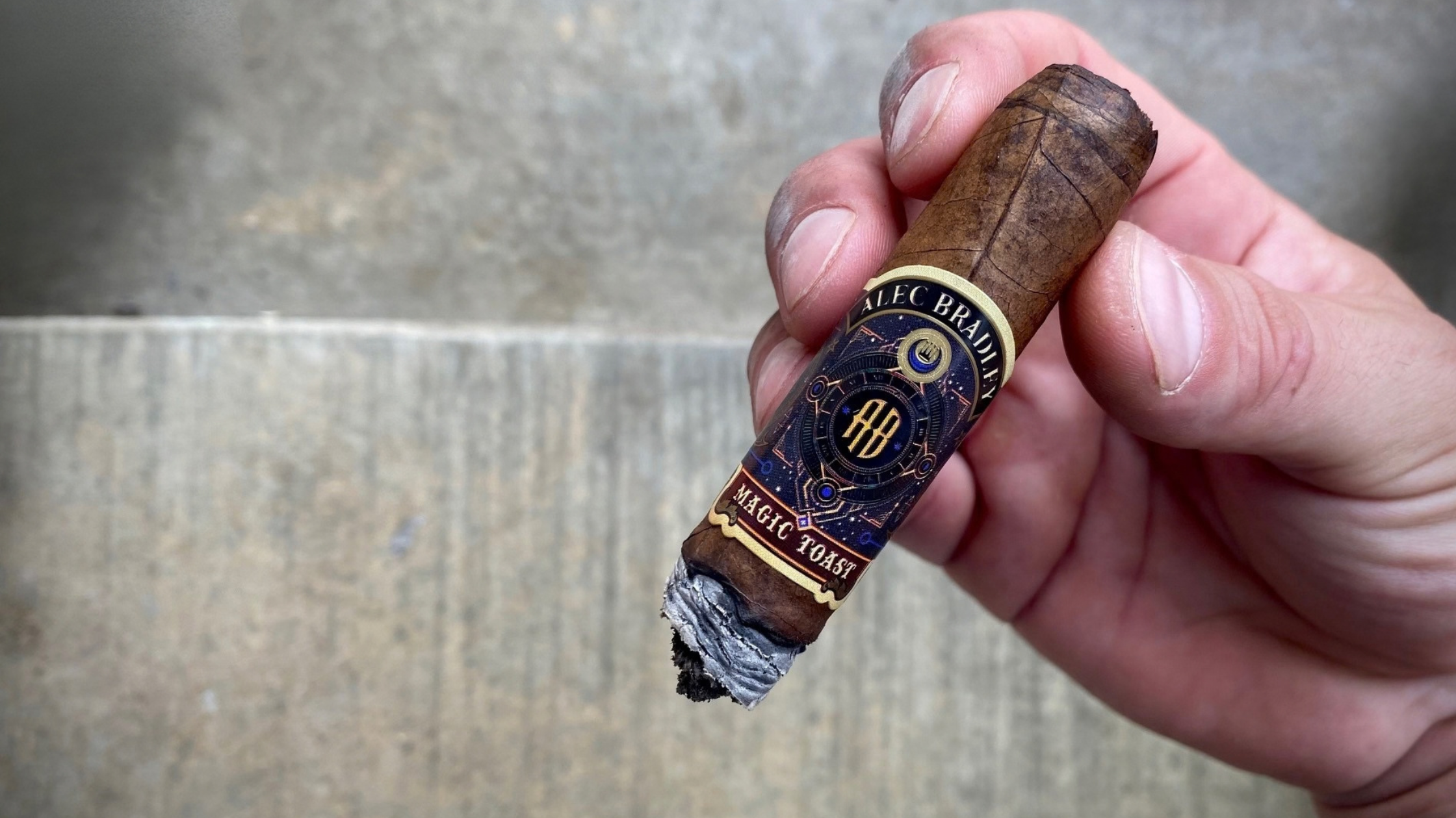 Alec Bradley Magic Toast Final Third