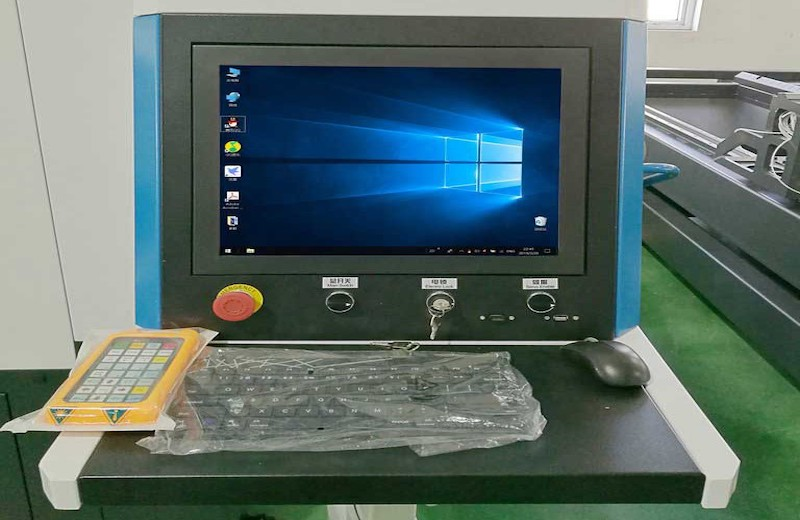 Monitoring of the laser welding process.