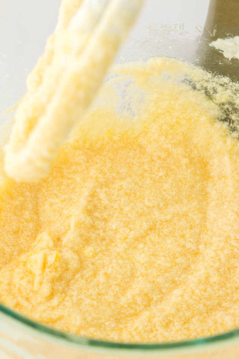 eggs and vanilla added to pound cake batter